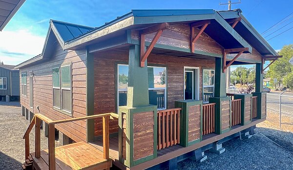 Siskiyou Series Brook SI24362A by Cavco Millersburg - Palm Harbor